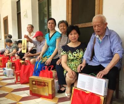 濃濃端午情 悠悠關愛心-仁和集團2016年端午節前走訪慰問福利院