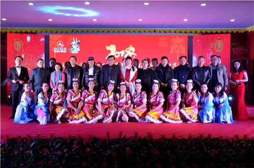 1514515843695094968.jpg 01.jpg